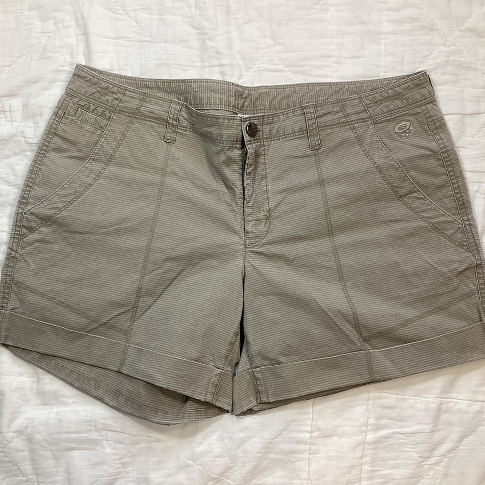Womens Mountain Hardwear Wanderland Cuffed Hiking Shorts Cotton/Nylon 10.